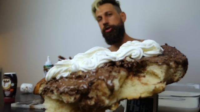 3KG di PANINO NUTELLA Challenge (11500 Kcal) - Cheat day - MAN VS FOOD смотреть онлайн
