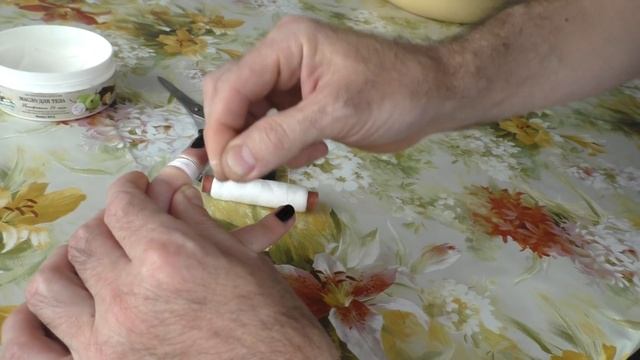 Как снять кольцо с опухшего пальца смотреть онлайн