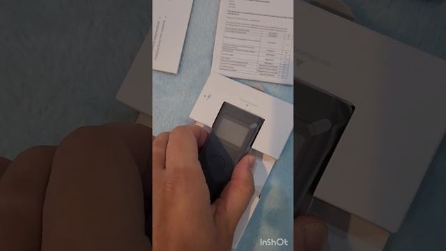 Xiaomi Smart Laser Measure MJJGCJYD001QW unboxing смотреть онлайн