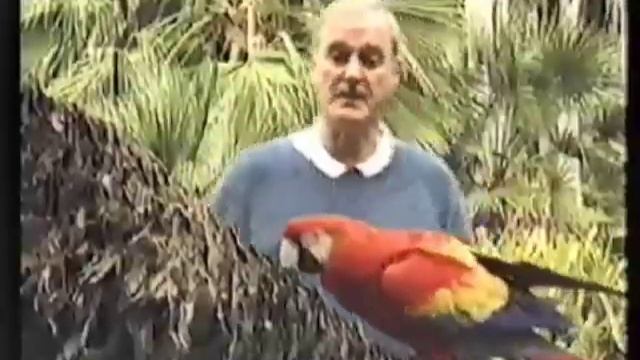 Live Parrots Sketch: Cleese explains - Save Rare Parrots! смотреть онлайн
