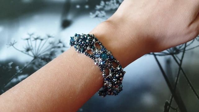 Изумрудный браслет из бисера смотреть онлайн