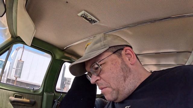 Let`s Get To Work on The Kansas Van 1976 Ford Econoline смотреть онлайн