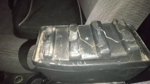 Как снять подлокотник приоры (верхнюю матерчатую часть)