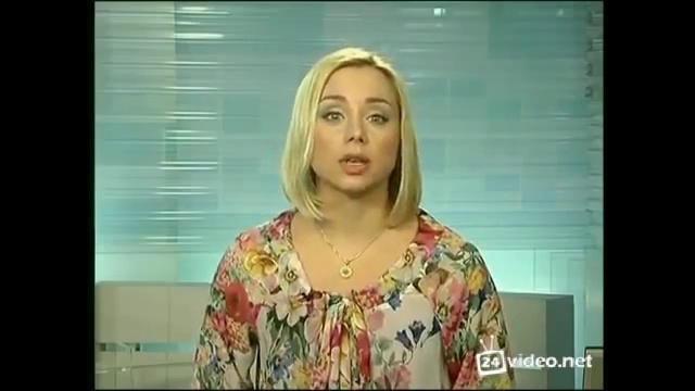 Ведущая читает скороговорку