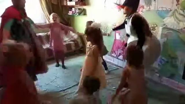 День Рождения по сказке Холодное сердце смотреть онлайн