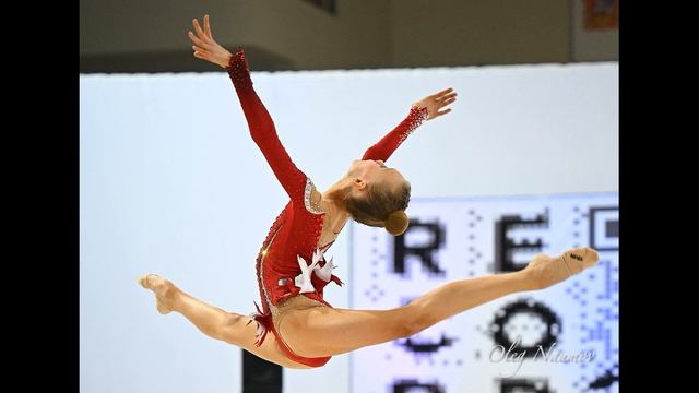 Музыка для художественной гимнастики - Track 7332 смотреть онлайн