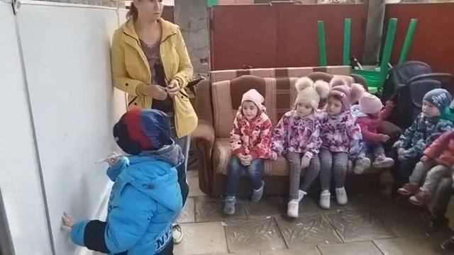 Позитивия 29 10 2019 Русский язык занятия у доски на свежем воздухе воспитатель Инна Михайлова смотреть онлайн