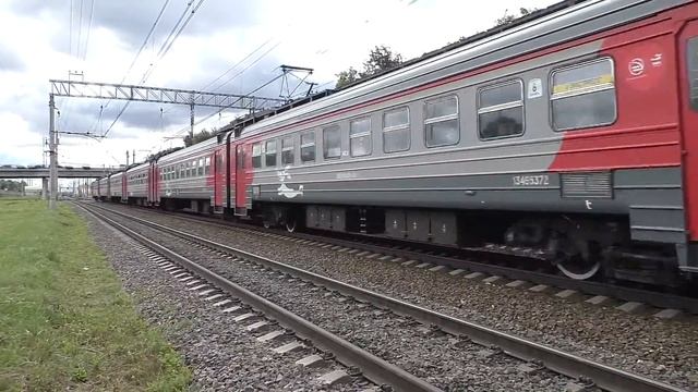 Электропоезд ЭД4М-0363 "РЭКС-экспресс" (ТЧ-7) пригородный поезд "Спутник" №7117 Раменское - Москва. смотреть онлайн