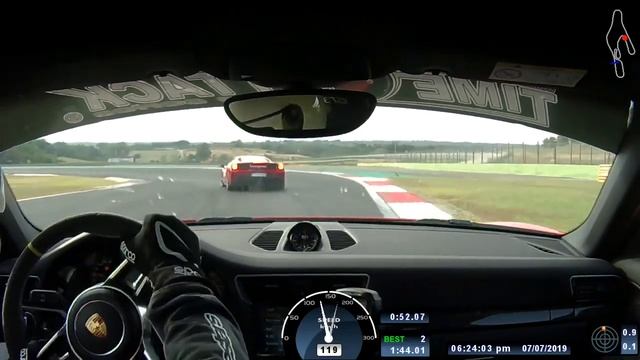 PORSCHE gt3 Rs mk1 vs Ferrari 488 pista Vallelunga смотреть онлайн