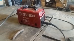 сварочный полуавтома зубр 200А