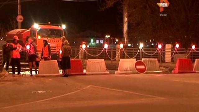 Мост готовят к покраске. 2016-04-22 смотреть онлайн