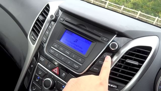 2015 Hyundai i30 1.4 Blue Drive 100 SE (5-door) Start-Up and Full Vehicle Tour смотреть онлайн