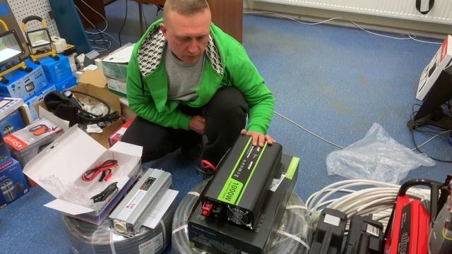 ⚡️Инвертор 12-220 автомобильный/для аккумулятора. Преобразователь напряжения. Обзор, выбор. История смотреть онлайн