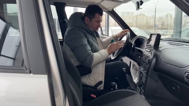 ЦЕНЫ просто ЖЕ…. НОВЫЕ машины в САЛОНЕ LADA. смотреть онлайн