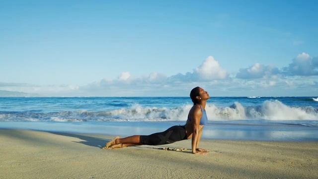 Beach Yoga | Urban Chiropractic смотреть онлайн