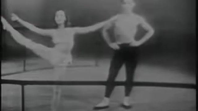 Tanaquil LeClercq Y Jacques D'Amboise / Afternoon Of A Faun (1955).