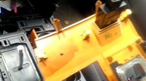 Замена лампочки подсветки рычага АКПП Тойота Камри V40