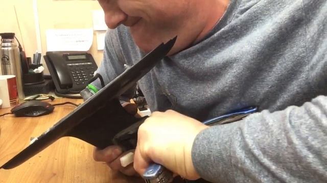 Зеркало заднего вида Skoda Octavia A7. Ремонт и обслуживание смотреть онлайн