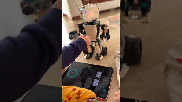 Собрали крутого РОБОТА из LEGO, Lego mindstorms robot Invertor 5 in 1 #Mindstorms #Robots #LEGO смотреть онлайн