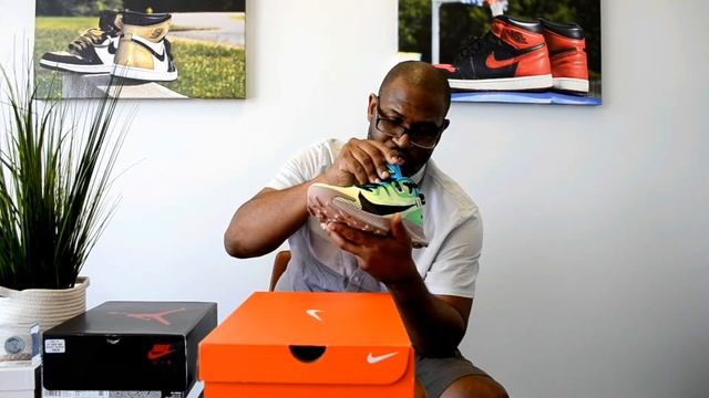 Nike Pegasus Trail 2 CK4305-700 Barely Volt/Black-Laser Blue смотреть онлайн