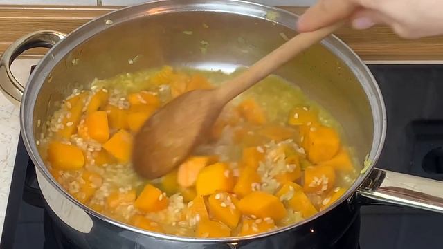 ТАК Тыкву Вы ещё НЕ готовили! Потрясающе Вкусно. Просто. Быстро. Блюдо из тыквы на ужин и обед! смотреть онлайн