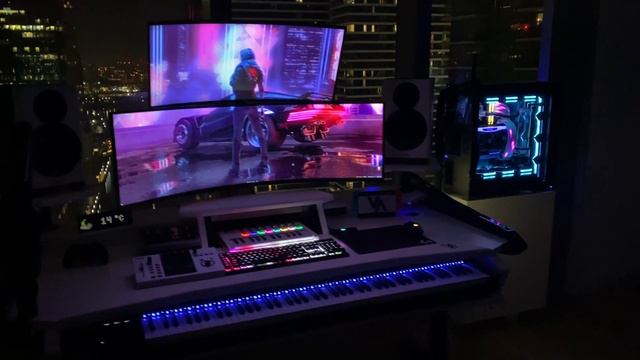 Studio Desk in Action in @mrvage studio смотреть онлайн