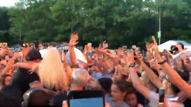 Rita Ora - Anywhere (Orange Warsaw Festival 2019) смотреть онлайн