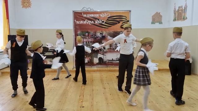 Танец "Птицы белые" ГКОУ школа №27 г.-к. Анапа смотреть онлайн