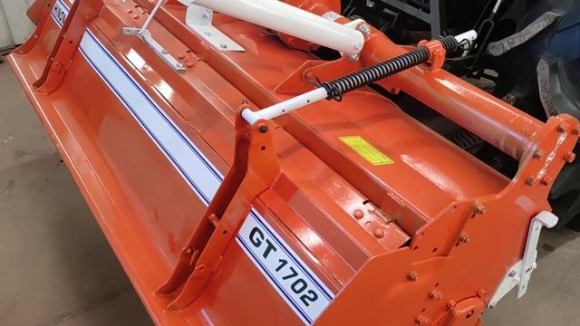 30-ти летний трактор Hinomoto NX338. Копать или смотреть? смотреть онлайн