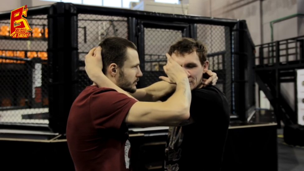 Муай тай. Ломаем в клинче и бьем. смотреть онлайн