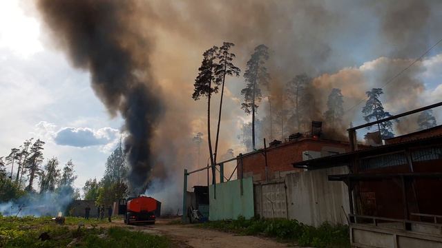 Пожар в поселке Менделеево, часть 3. 22 мая 2019 г. смотреть онлайн