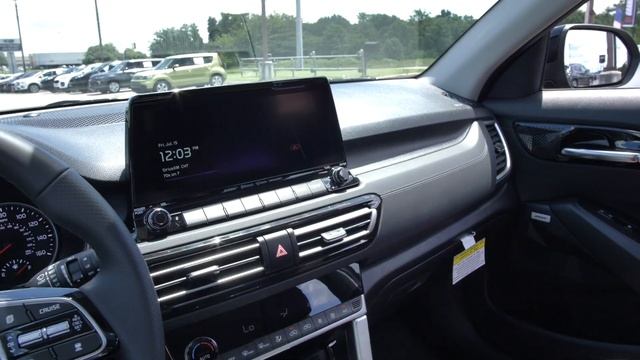 New 2023 Kia Seltos SX Turbo AWD-Plum Interior Color & Sunroof Packages смотреть онлайн