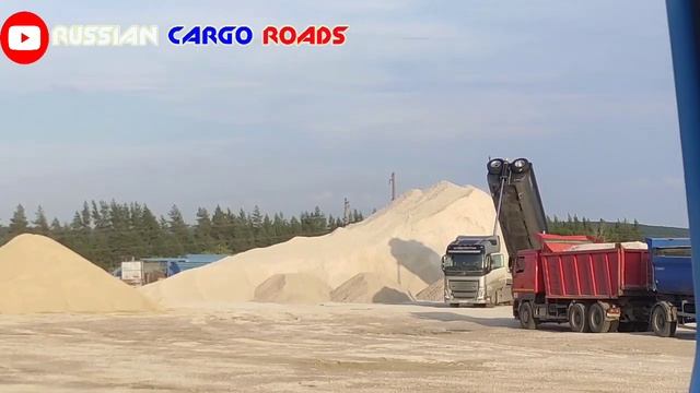 Товары разгружаются на стройке новой дороги на Тольятти #RCR.mp4