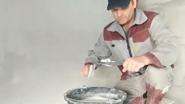 Как шпаклевать потолок новичку своими руками снято на видео смотреть онлайн