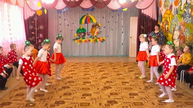 Танец: "Лапоточки" смотреть онлайн