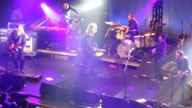 Sensational Space Shifters смотреть онлайн