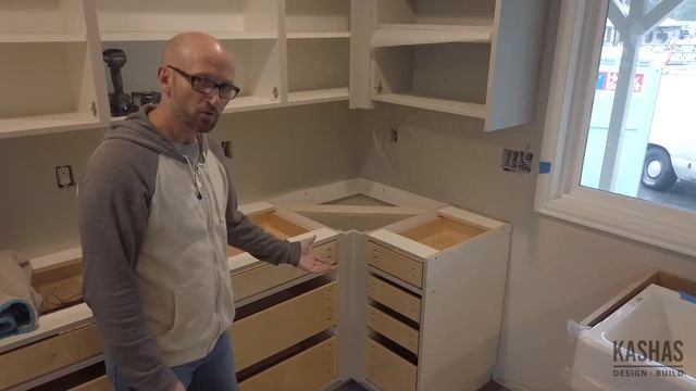 Quick Tip | What's the best kitchen corner? смотреть онлайн