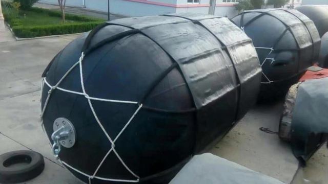 Pneumatic/Floating/Yokohama Marine Rubber Fenders #construction #marine #fender #ship #taidunmarine смотреть онлайн