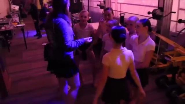 Club Dance - Behind the scenes - Work Song смотреть онлайн
