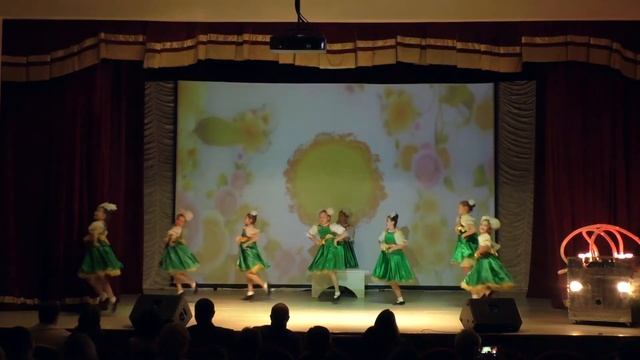 Ансамбль народного танца "Солнышко" " Уморилась" смотреть онлайн