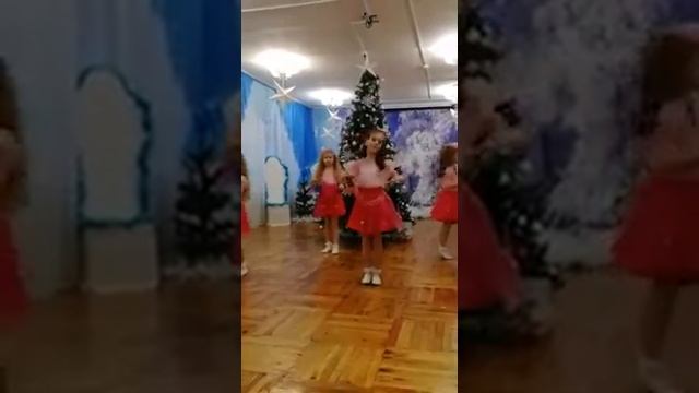Новогодний утренник старшая группа смотреть онлайн