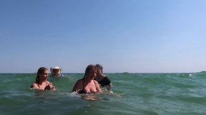 VLOG Напугала Ларису в воде