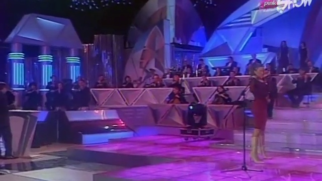 Ksenija Pajcin - Dodirni Mi Kolena