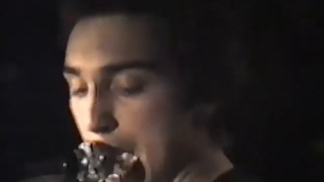 Первый ЛЕСНИК или Горшок играет на гитаре 1993 КОРОЛЬ И ШУТ смотреть онлайн