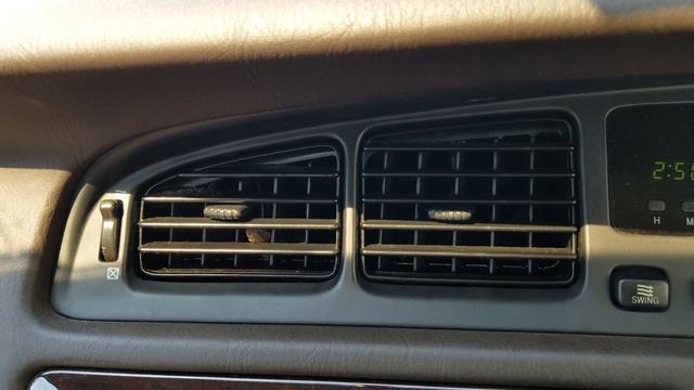 Reciprocating vents on Toyota Crown JDM features смотреть онлайн