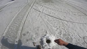 Супер рыбалка на хищника. Жерлицы не успевают падать на дно!!!