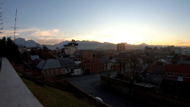 Красивая Осетинская церковь смотреть онлайн