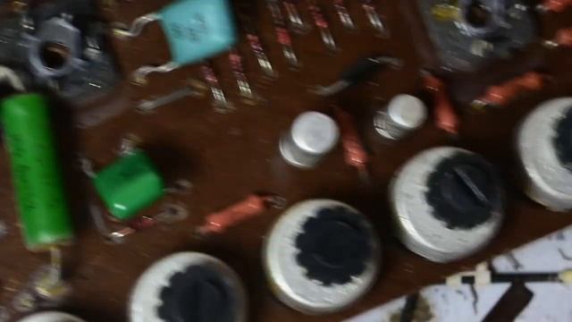 Сколько можно поднять ДЕНЕГ с радиодеталей. Разбор радио плат смотреть онлайн