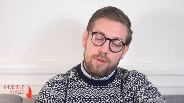 What is first Class Trouble? смотреть онлайн