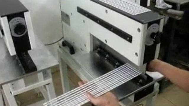 v cut PCB separator,PCB depaneling machine for LED strips CWVC-2L смотреть онлайн